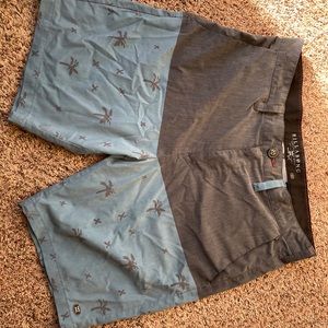 Men’s size 32 billabong board shorts